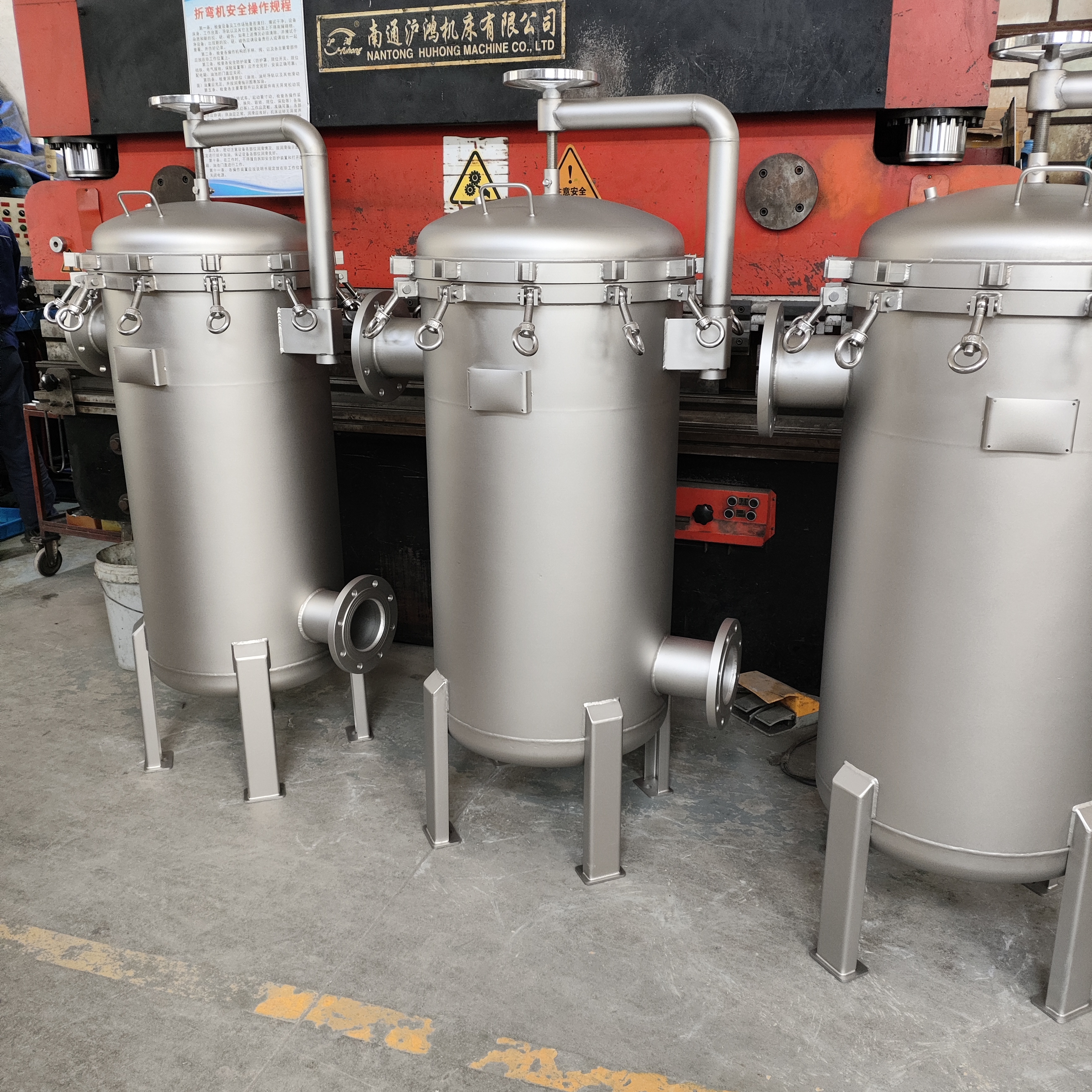 DSXZ5-DN100不銹鋼大流量多袋式過(guò)濾器